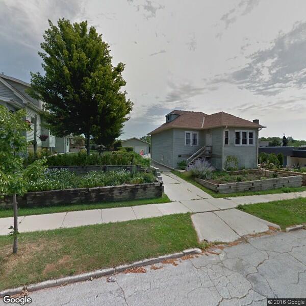 2024 Aluminum Siding Repair Cost Calculator Milwaukee, Wisconsin Manta